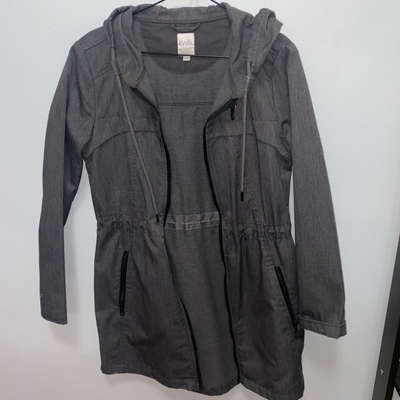 COPY - Outwear rain jacket - Picture 1 of 3